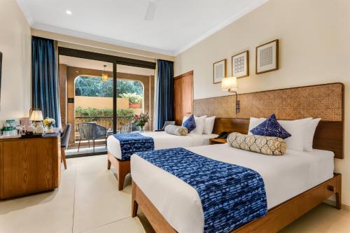 2 twin beds