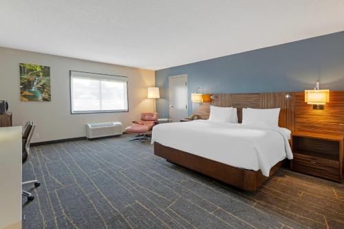 Quality Inn near Finger Lakes and Seneca Falls - image 28