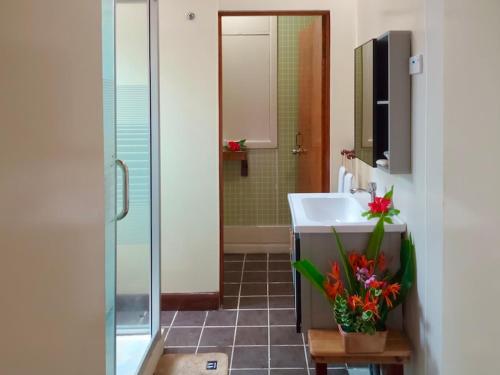 Agnes Gateway Hotel in Munda