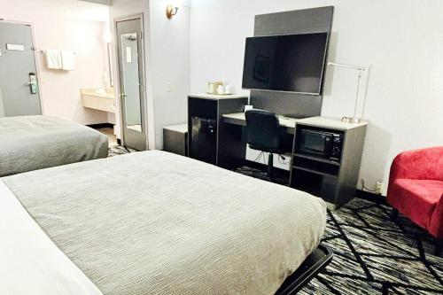 Photo - Quality Inn Raynham - Taunton