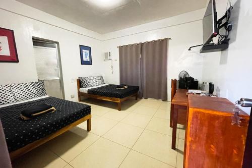 room detail thumbnail 2