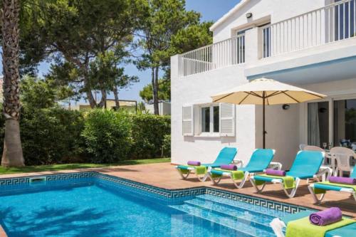 3 bedrooms, 5 beds