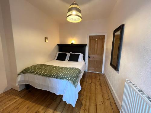 Plas Canol, elegant home in Snowdonia village in Penmachno
