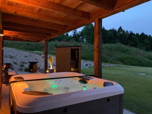 Apkārtne, Maja Chalets - Altholzchalet in der Eifel mit Whirlpool und Sauna in Seiwerath