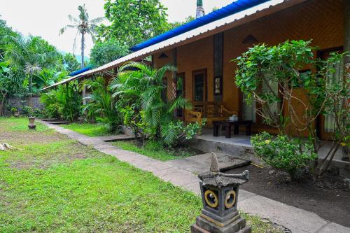 Utvendig, Kubu Pertiwi Pemuteran in Pemuteran