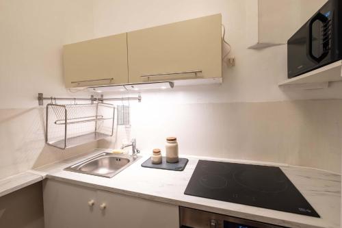 Bright 1BR Opera & Grands Boulevards - image 6