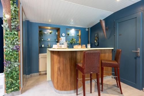 Spa, Chambres d'Hotes et Suites a La Ferme de l'Oudon & SPA in L'Oudon