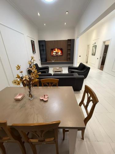 Garden house for rent in Goradil