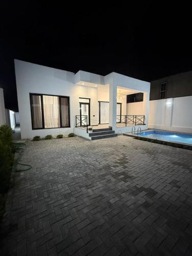 Garden house for rent in Goradil