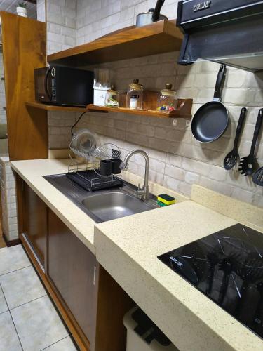 Casa SOLENO-Apartment in Heredia, urban comfort with views of nature in 埃雷迪亞