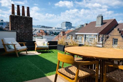 Stylish Penthouse in BXL with 2 Panoramic Terraces, Brussels (photo 6)