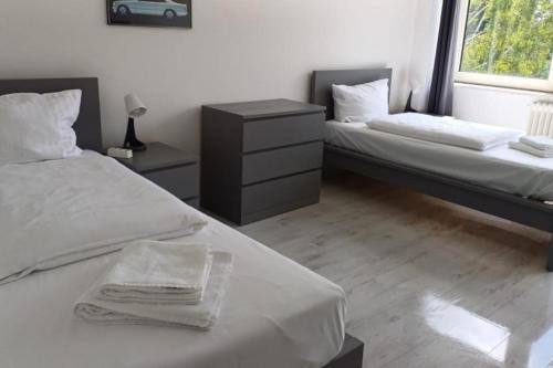 Mehrbett-Apartment 7 Citynah, einfache Ausstattung, Hamburg