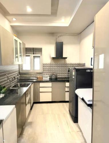 kuhinja, Serenity Homes Luxury Retreat in Dehradun in Dalanwala