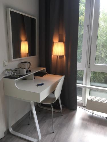 ミディ イン パルクホテル ミッテ