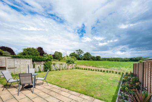 Iekārtas, 3 Bed in Wangford oc-75sare in Uggeshall