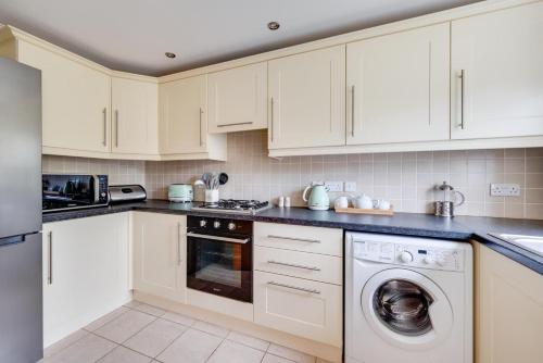 Iekārtas, 3 Bed in Wangford oc-75sare in Uggeshall