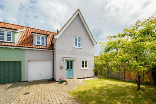 Iekārtas, 3 Bed in Wangford oc-75sare in Uggeshall