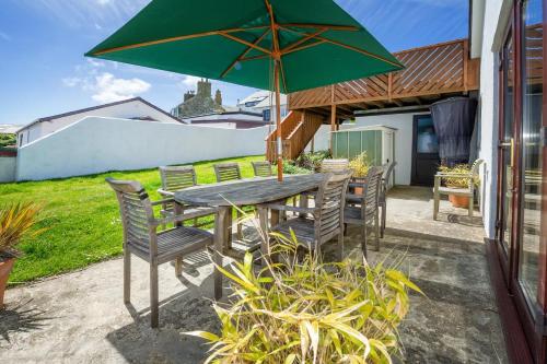 Iekārtas, 3 Bed in Abersoch oc-kook72 in Abersoch