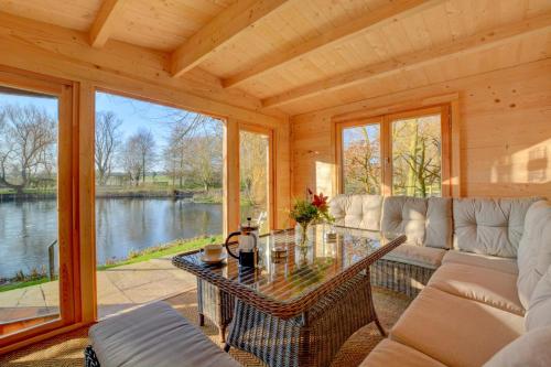 Iekārtas, 3 Bed in Elsing oc-1973 in Elsinga