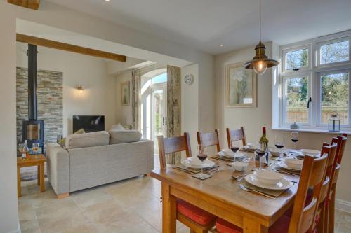Iekārtas, 3 Bed in Elsing oc-1973 in Elsinga