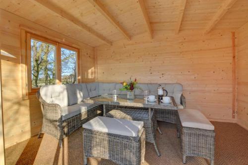 Iekārtas, 3 Bed in Elsing oc-1973 in Elsinga