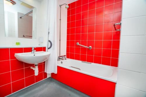 Budget Bright En-suite Room In Central Coventry - Coventry