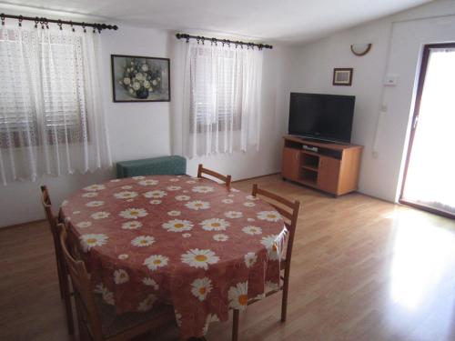  Alluring Apartment in Pag Dalmatia, Crotia in Stari Okić