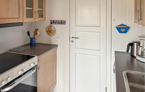 Kitchen, Gorgeous Apartment In Hemmet With Sauna in Falen