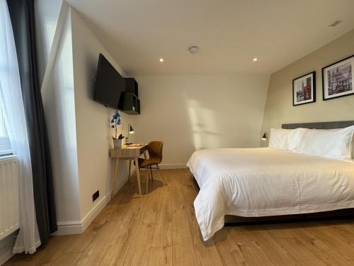 room detail thumbnail 0