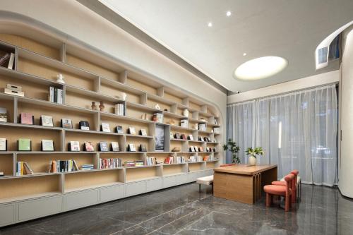 Lobby, Atour Hotel Ningbo Beilun Youth Sports Center in Beilun