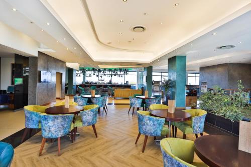 Holiday Inn Johannesburg-Rosebank By IHG - image 4
