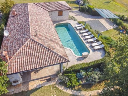 Viesnīcas āriene, Villa Rina in Manjadvorci