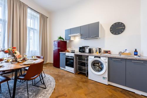 Prague Days - Apartments with Parking in New Town - image 7