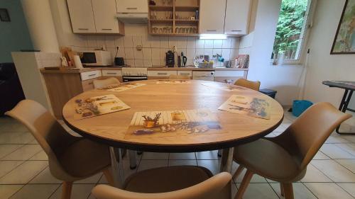 ห้องอาหาร, Fertodi Kuria Vendeghaz in เฟอร์ตอด