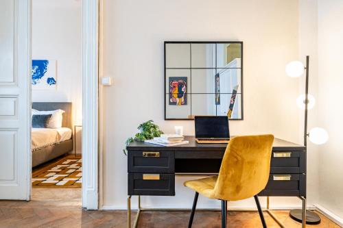 Prague Days - Apartments with Parking in New Town - image 2