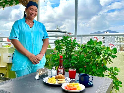 Hotel Brisas Del Mar Suite Centro Historico Santa Marta in ซานต้า มาร์ทา