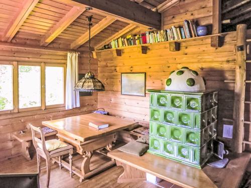 virtuve, Holiday Home Ferienhaus Giselbrecht by Interhome in Diemlern