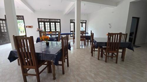 Stay Suite in Mahijanganaja