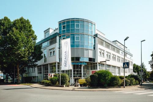 Hotel Arkadia - Accommodation - Friedrichsdorf