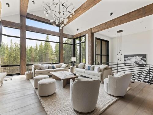 Big Sky Summit - Hot Tub, Fireplace & Ski Access in Big Sky (MT)