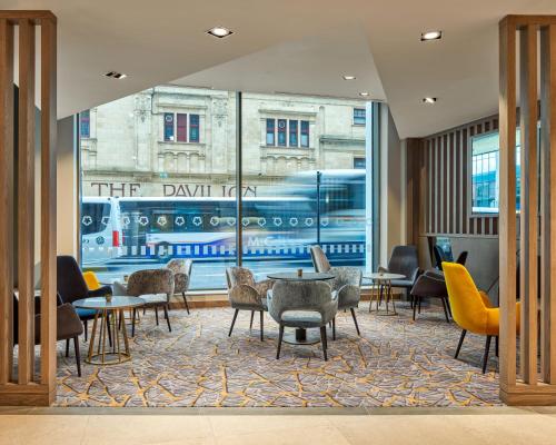 Pub/salong, Maldron Hotel Glasgow City in Glasgow