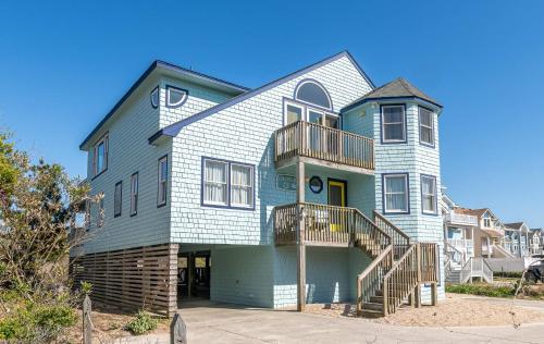Terning Point - Corolla, Crown Point, Oceanfront, 20 Yds to Beach, Ocean View, Pool, Hot Tub, Pets OK, Corolla (photo 2)