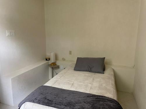 Cozy holiday flat near Crystal Cove beach - image 5