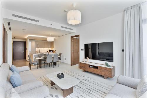 2BR Apartment With iconic view and Ample of amenities - image 9