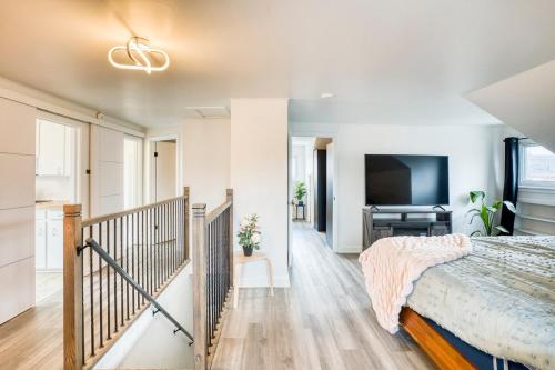 Riverside Oasis with Pool and Dock in Carleton Place (ON)