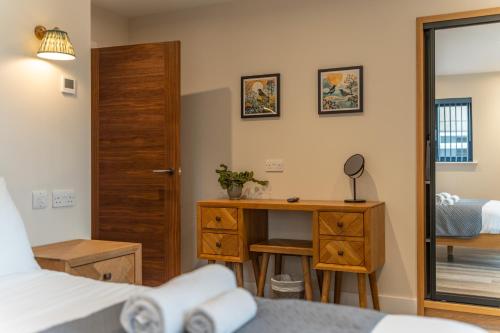 Elder howe - image 23