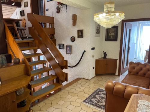 Ferienhaus Natternberg Spacious apartment large living room 4 bedrooms garden quiet near Deggendorf in 代根多夫