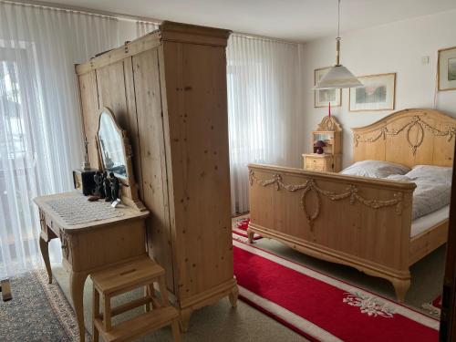 Ferienhaus Natternberg Spacious apartment large living room 4 bedrooms garden quiet near Deggendorf in 代根多夫