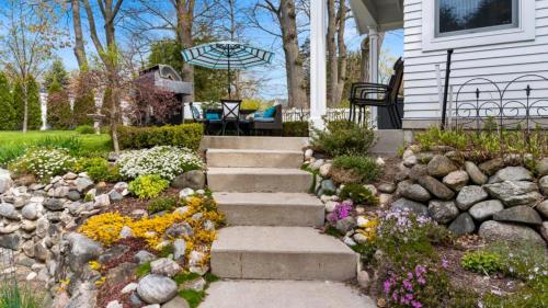 Experience comfort at Andrea Bluff Cottage a 3-bedroom home in Harbor Springs. - image 10