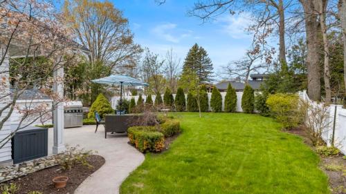 Experience comfort at Andrea Bluff Cottage a 3-bedroom home in Harbor Springs. - image 11